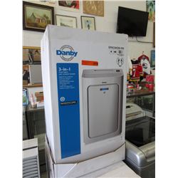 NEW - Danby 8,000 BTU portable air conditioner