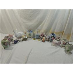 LOT 14 PORCELAIN CERAMIC EASTER EGG HOLDERS BOWLS
