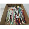 Image 1 : BOX LOT ASSORTED VINTAGE SWIZZLE STICKS