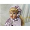 Image 2 : HERITAGE SIGNATURE PRAYING GIRL DOLL JESSICA