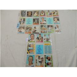 LOT 25 MISC 1964-66 BASEBALL CARDS