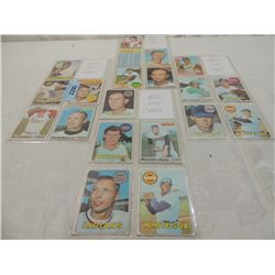 LOT 25 MISC OLD BASEBALL CARDS