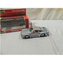 REVELL PORSCHE 959 DIE CAST MODEL
