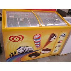 SLIDE TOP NOVELTY FREEZER