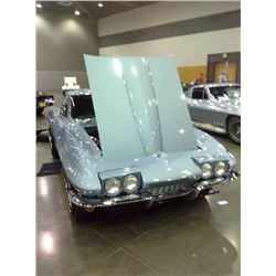 1966 CHEVROLET CORVETTE NCRS FLIGHTED VETTE 0 MILE SHOW CAR