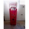 Image 1 : VINTAGE COKE MACHINE