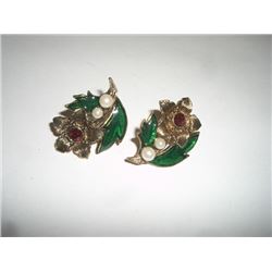 Red & Green W/ Faux Pearl Vintage Earrings