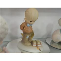 COLLECTABLE PRECIOUS MOMENTS PORCELEIN FIGURINE
