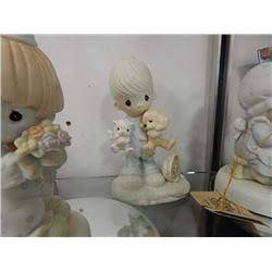 COLLECTABLE PRECIOUS MOMENTS PORCELEIN FIGURINE