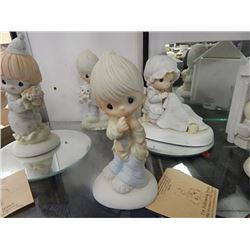 COLLECTABLE PRECIOUS MOMENTS PORCELEIN FIGURINE