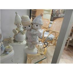 COLLECTABLE PRECIOUS MOMENTS PORCELEIN FIGURINE