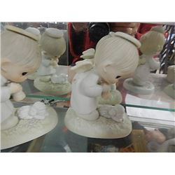 COLLECTABLE PRECIOUS MOMENTS PORCELEIN FIGURINE