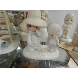 COLLECTABLE PRECIOUS MOMENTS PORCELEIN FIGURINE