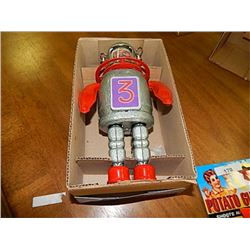 VINTAGE STYLE TIN TOY - WIND-UP ASTRO SCOUT