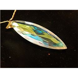 LARGE CRYSTAL ON CHAIN