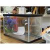Image 1 : FISH TANK