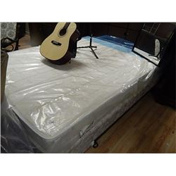 QUEEN MATTRESS - FIRM