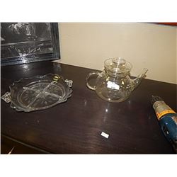 GLASS TEA POT AND DIVIDED DISH