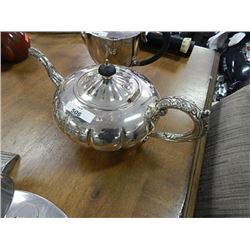 SILVER STYLE TEA POT