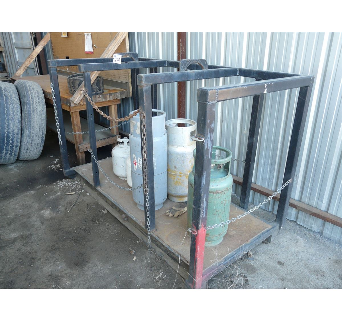3 SECTION PROPANE STORAGE RACK