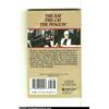 Image 2 : Batman Returns Paperback (Warner Books 1992) Condition: Very Fine. This novelization of the Batman R