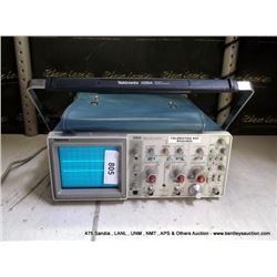 TEKTRONIX 2215A 60MHZ OSCILLOSCOPE