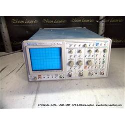 TEKTRONIX 2430A DIGITAL OSCILLOSCOPE
