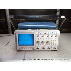 TEKTRONIX 2432A 250MS/S DIGITAL OSCILLOSCOPE