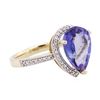 Image 2 : 14KT Yellow Gold 4.73 ctw Tanzanite and Diamond Ring