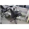 Image 2 : KEILHAUER BLACK MID BACK TILER CHAIR