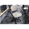 Image 2 : BEIGE STEELCASE UNO TASK CHAIR