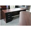 Image 2 : MAHOGANY BULLET TOP EXECUTIVE DESK W/ MATCHING RETURN AND 4 DRAWER 36'' CABINET