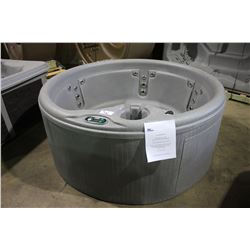 COLEMAN HOT TUB WITH 10 STAINLESS STEEL JETS GREY INTERIOR