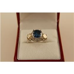 LADIES 14KT WHITE GOLD DIAMOND SET DRESS OR ENGAGEMENT RING.  SET WITH 1 ROUND BRILLIANT CUT TEAL