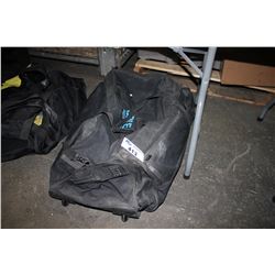 BAG OF ASSORTED DRIEAZ HOSE AND ATTACHMENTS