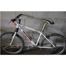 WHITE CANNONDALE 21 SPEED FRONT SUSPENSION MOUNTAIN BIKE
