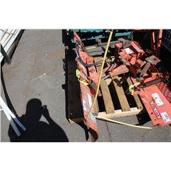 KUBOTA BLADE ATTACHMENT