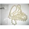 Image 1 : Long Beaded Pearl Necklace