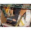 Image 1 : BOX OF PAINT SUPPLIES