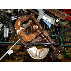 BUNDLE OF C-CLAMPS