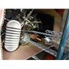 Image 1 : BOX OF HARDWARE