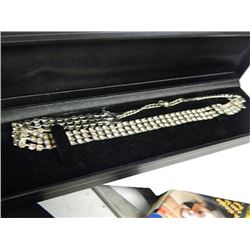 VINTAGE JEWELERY- RHINESTONE NECKLACE