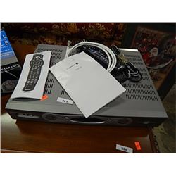MOTOROLA ENTERTAINMENT BOX WITH REMOTE