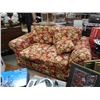 Image 1 : FLEXSTEEL LOVE SEAT, CHAIR AND OTTOMAN