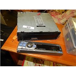 ALPINE CAR CD PLAYER  - REMOVABLE FACE PLATE