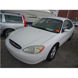 2001 Ford Taurus SE Sedan, White