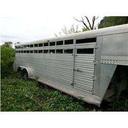 1990 4 Star Aluminum 28ft Gooseneck Stock Trailer