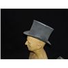 Image 2 : DISNEYLAND HAUNTED MANSION PUPPET WORN HAT FROM RIDE VINTAGE