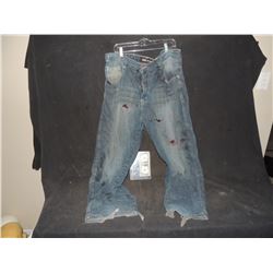 THE WALKING DEAD SCREEN USED HERO BLOODY WARDROBE 8