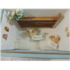 Image 2 : DECORATIVE GENERAL STORE DOLL DISPLAY